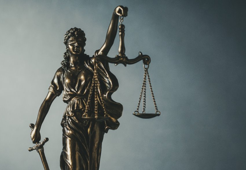 Defective Medical Products Attorneys Omaha NE